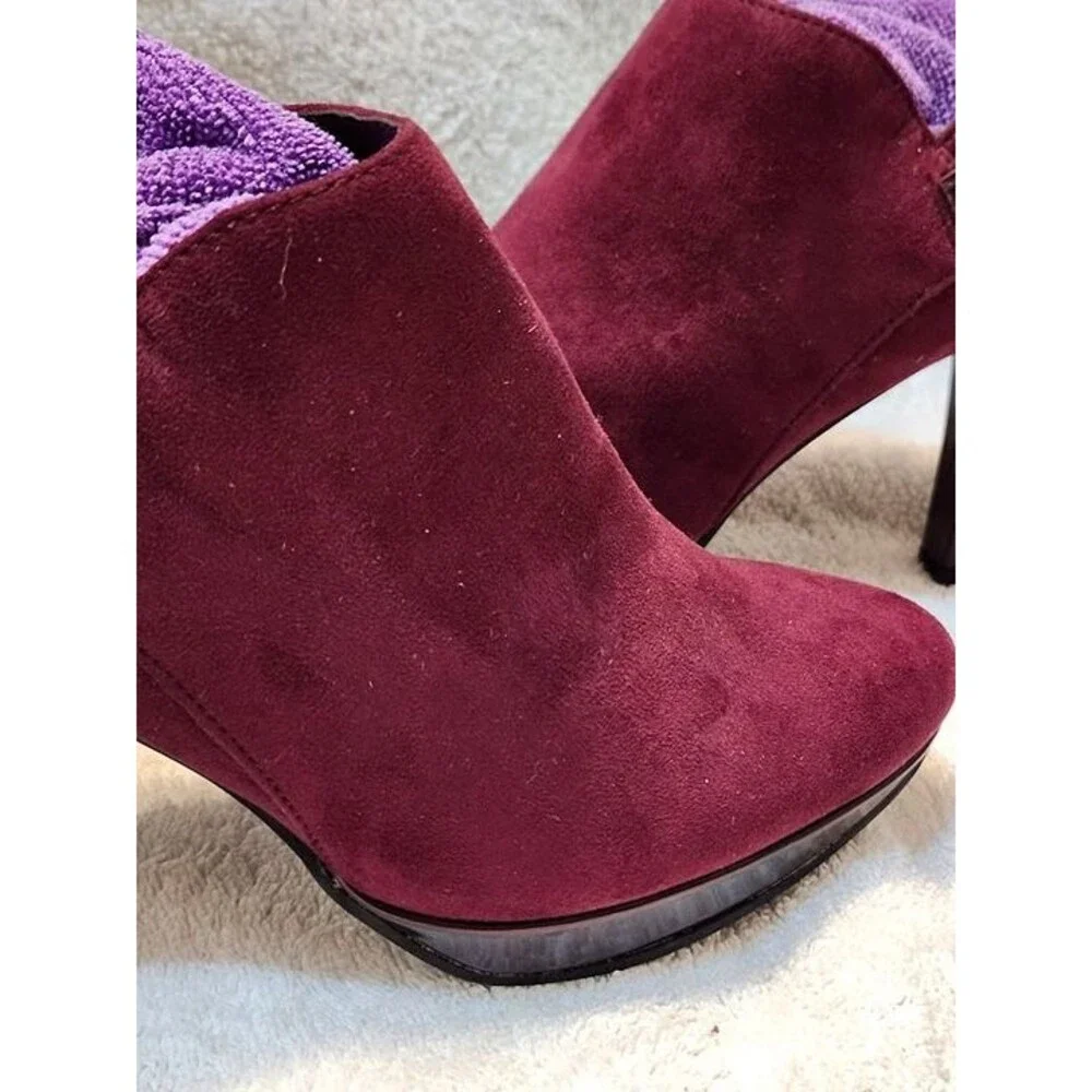 Women’s East 5th faux suede ankle booties in a rich maroon color with glossy pat